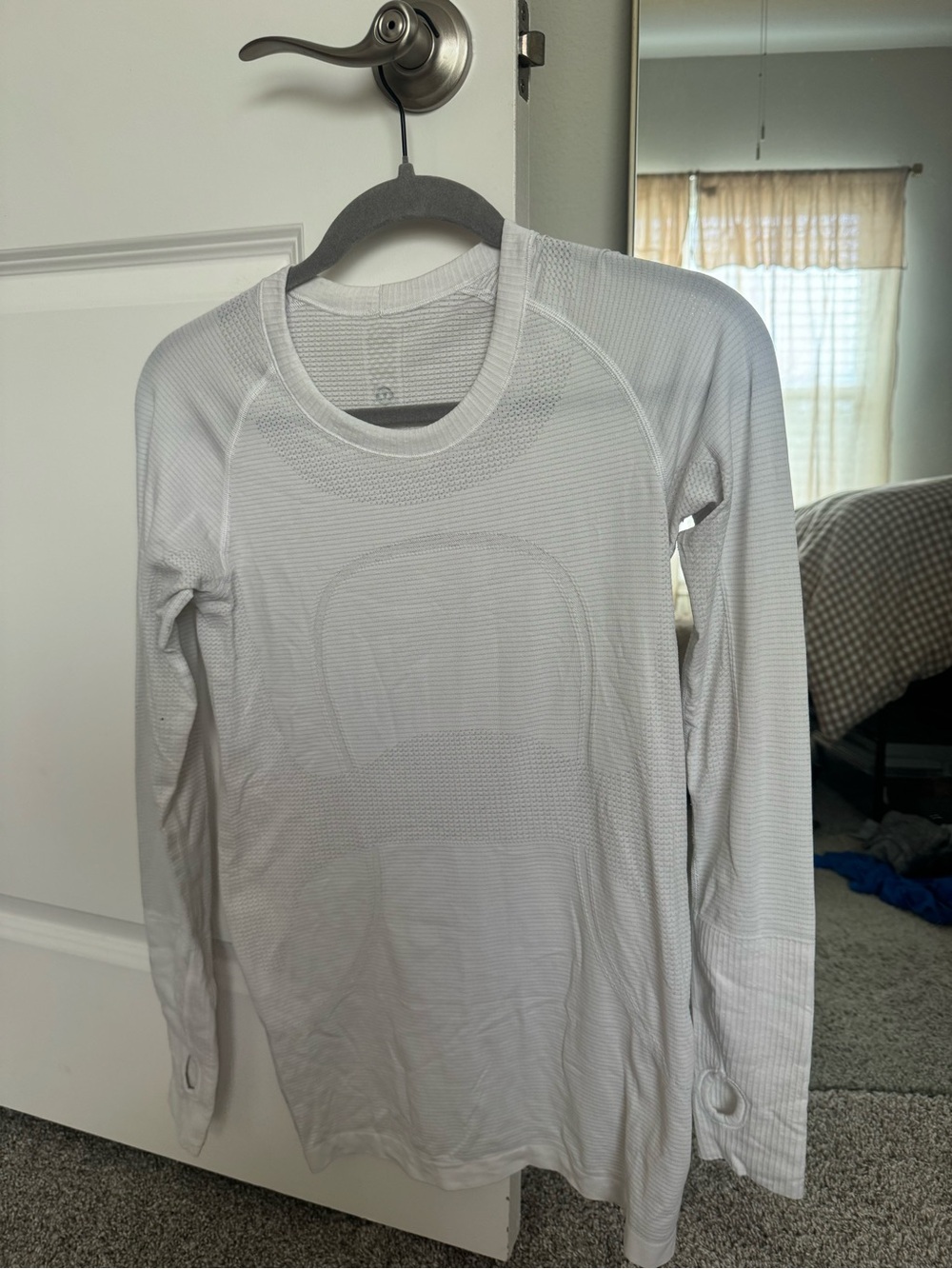 Lululemon swiftly long sleeve full length in white